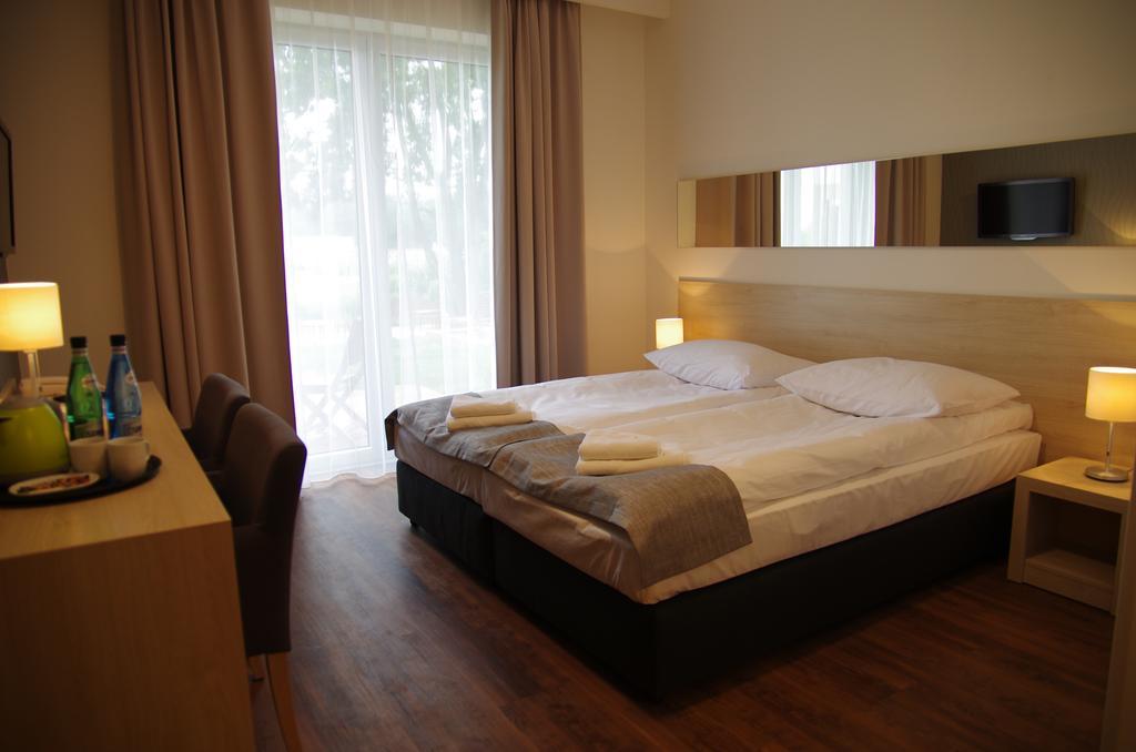 Hotel אוניוב מראה חיצוני תמונה