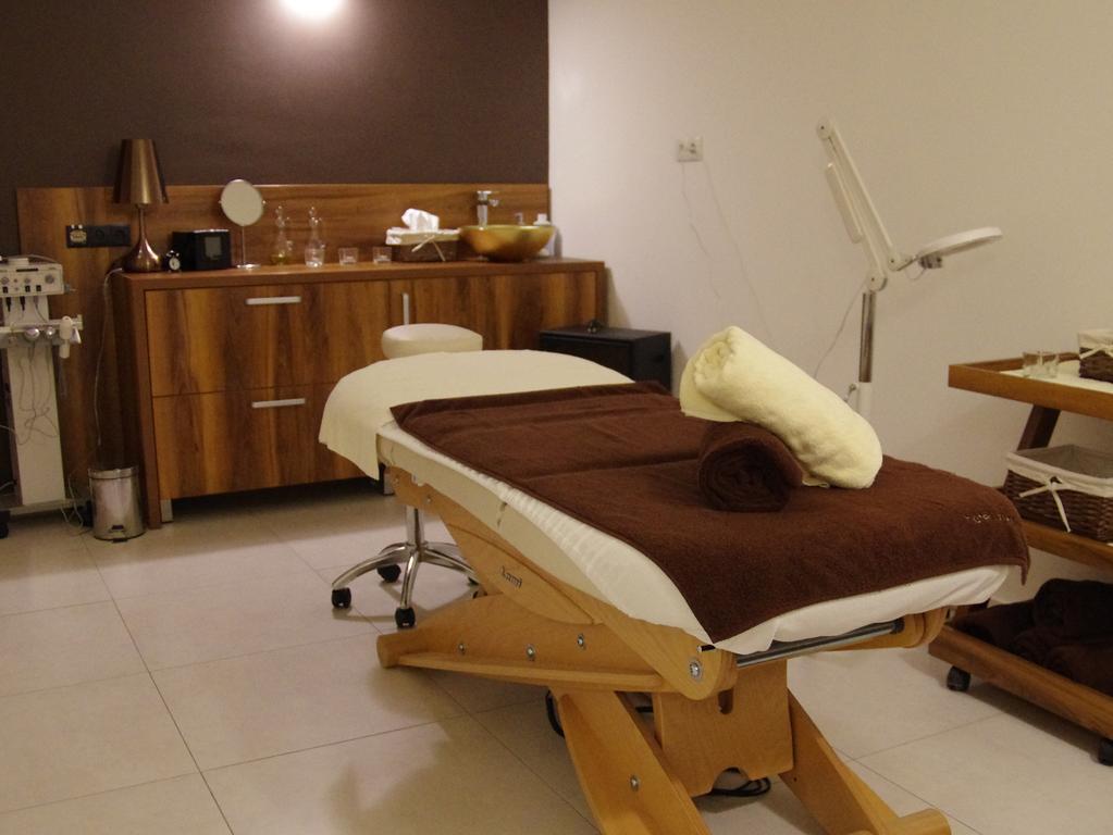 Hotel אוניוב מראה חיצוני תמונה