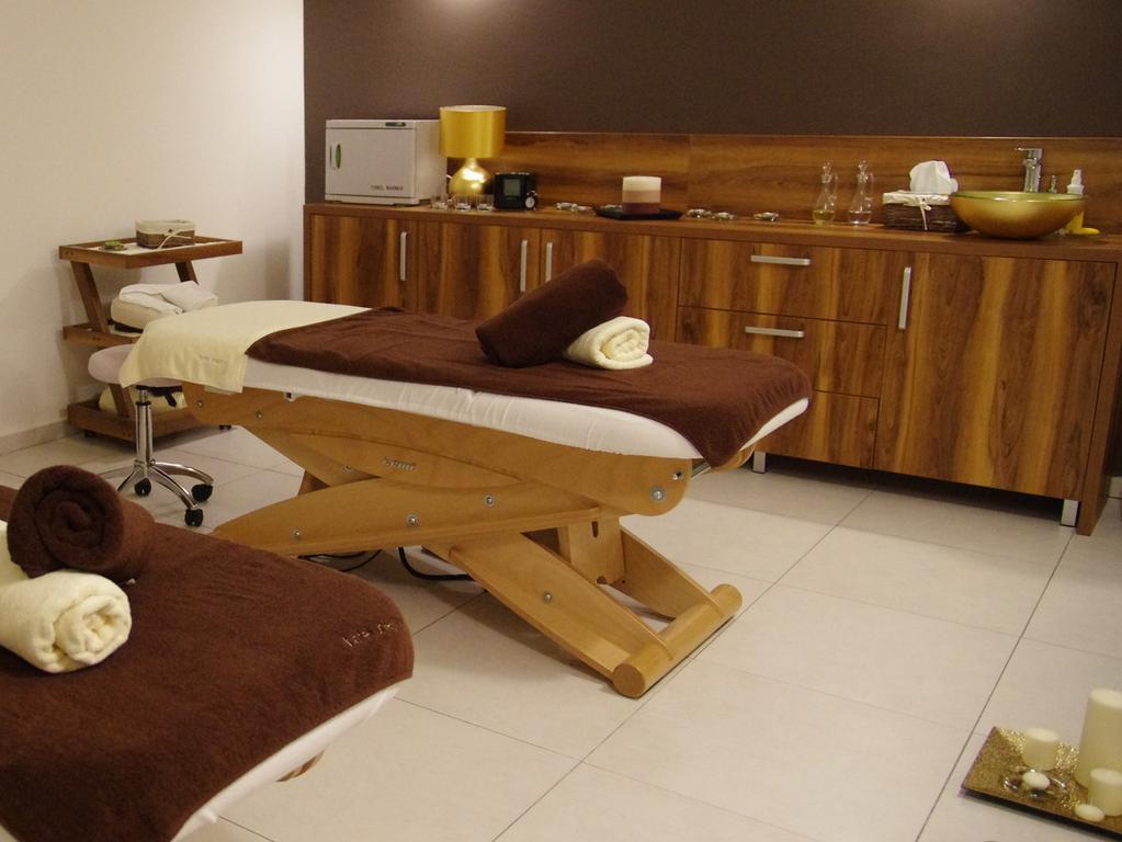 Hotel אוניוב מראה חיצוני תמונה