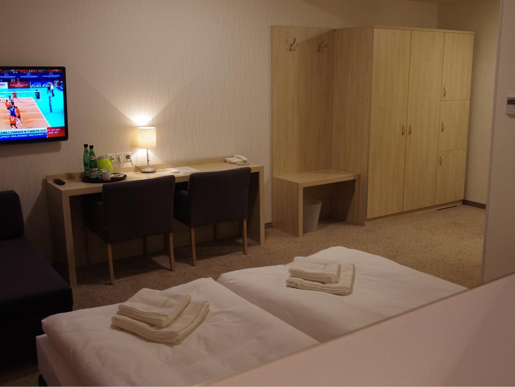 Hotel אוניוב מראה חיצוני תמונה