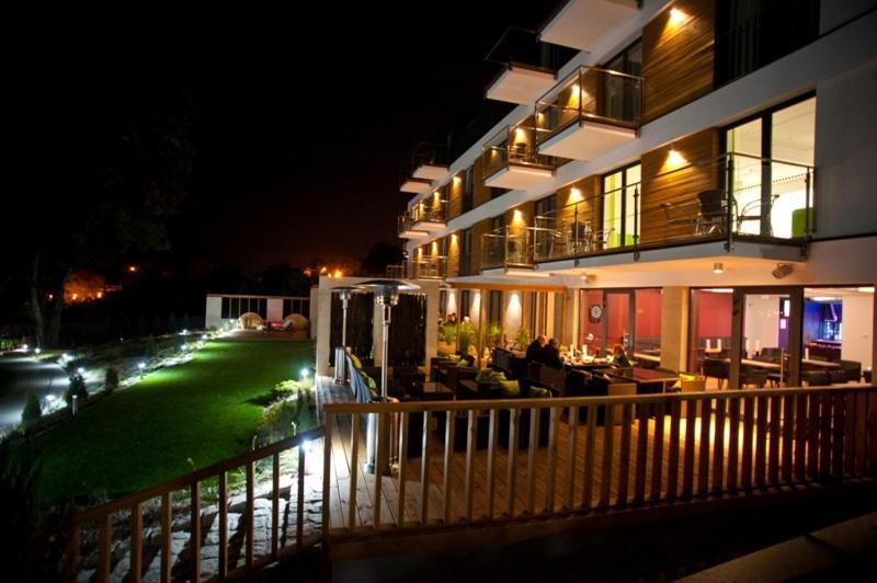 Hotel אוניוב מראה חיצוני תמונה